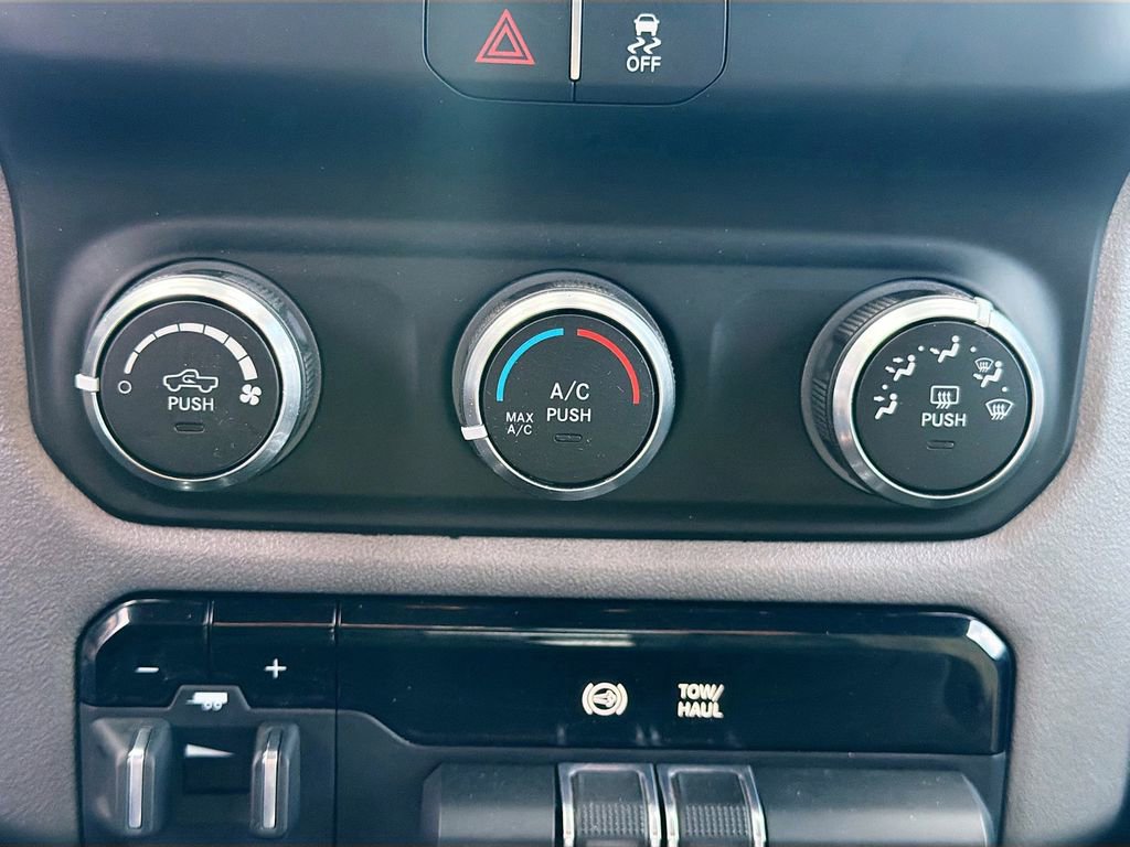 Used 2021 RAM 2500 Big Horn image 32