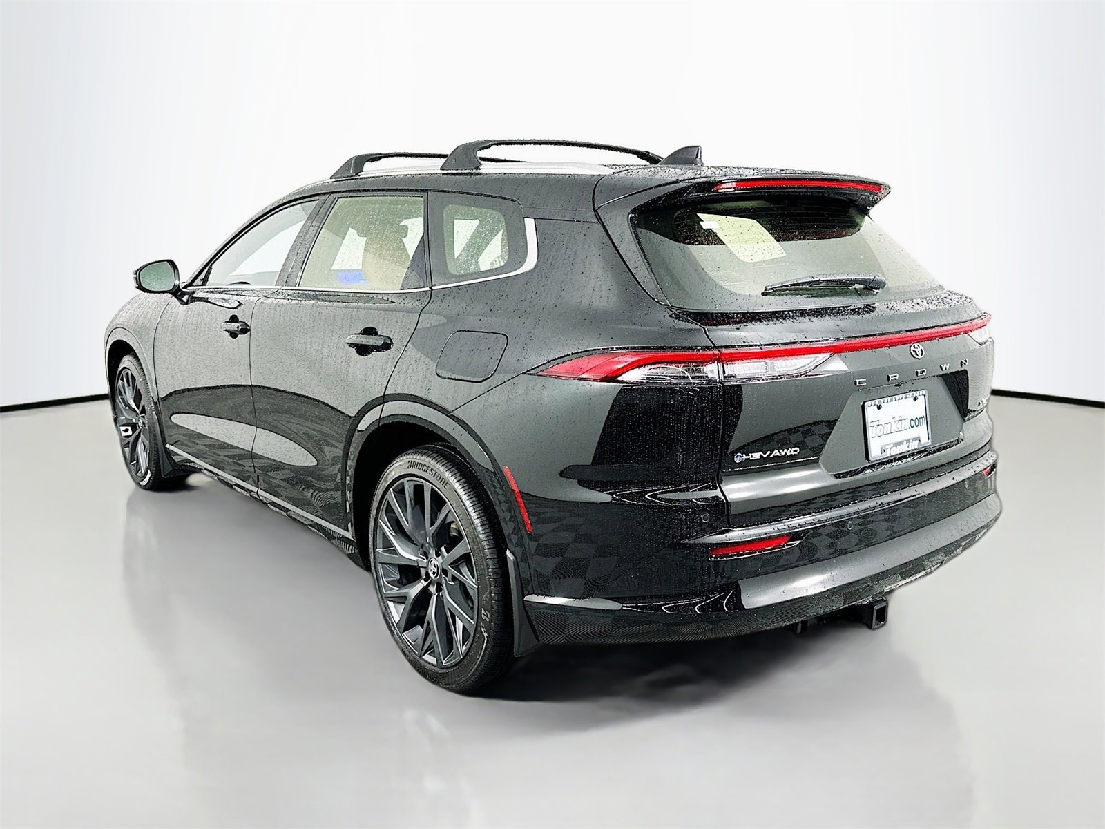 New 2025 Toyota Crown Signia Limited image 5