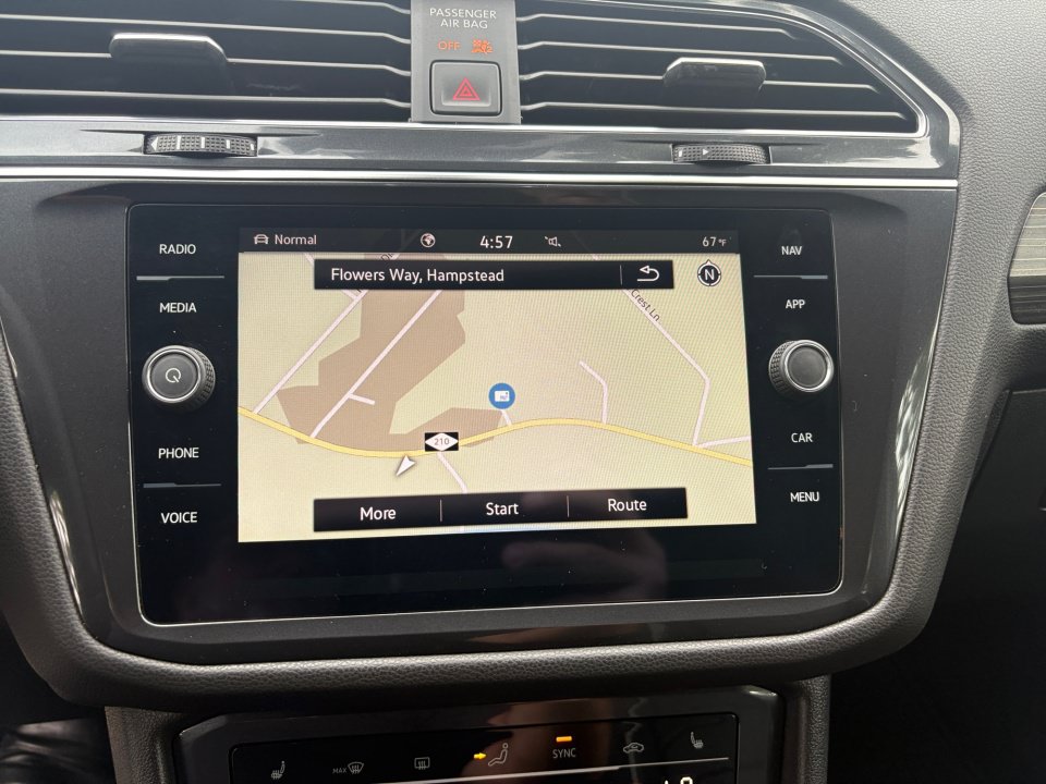 Certified 2022 Volkswagen Tiguan SEL R-Line AWD/4WD image 17