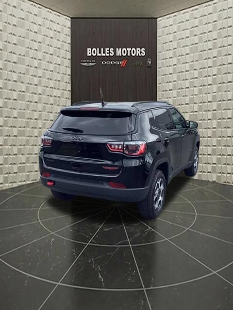 Certified 2022 Jeep Compass Trailhawk w/ Sun and Sound Group AWD/4WD image 4