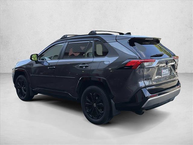 Used 2022 Toyota RAV4 XSE AWD/4WD image 7