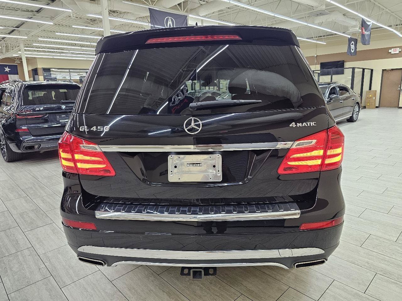 Used 2015 Mercedes-Benz GL 450 4MATIC w/ Appearance Package image 8
