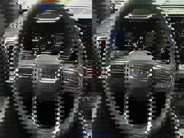 Used 2024 GMC Canyon Elevation w/ Convenience Package image 12