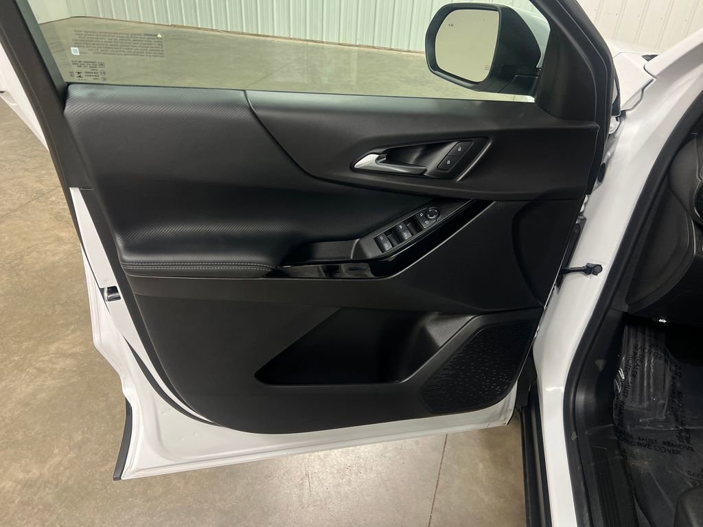 Certified 2025 Chevrolet Equinox LT AWD/4WD image 15