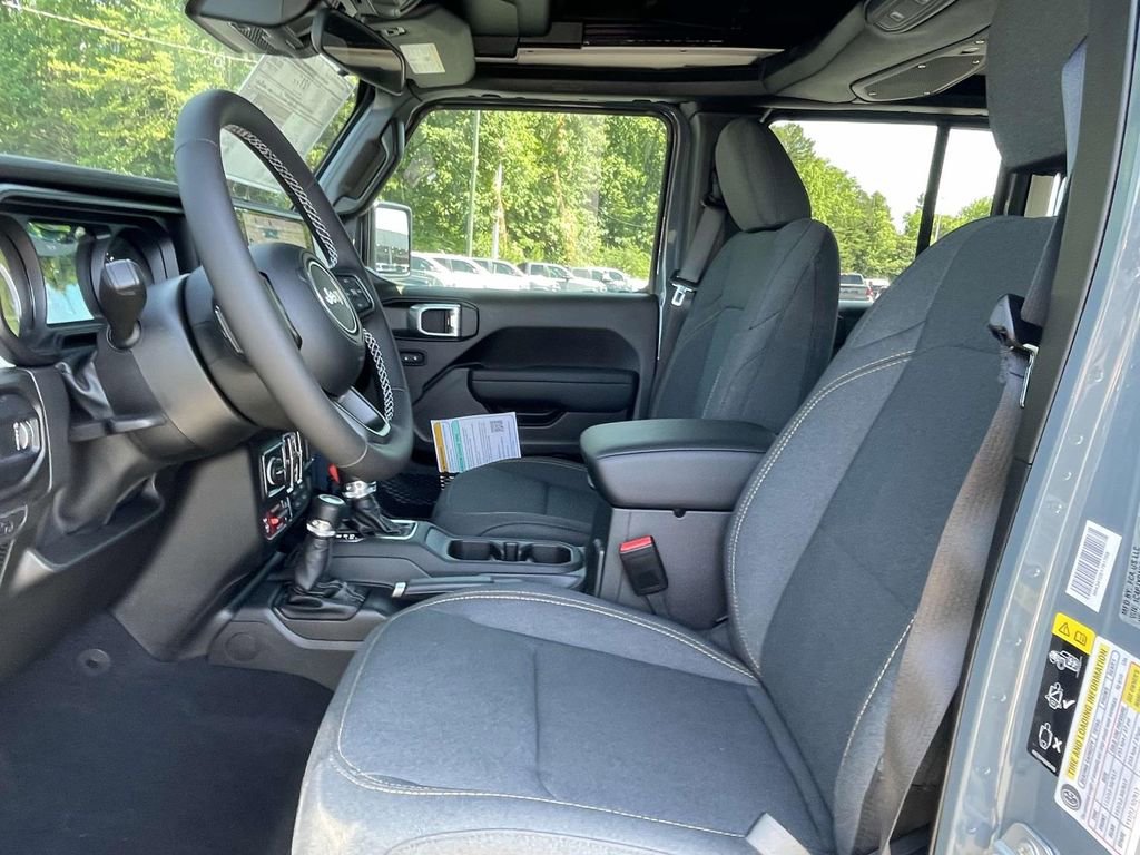 New 2025 Jeep Wrangler Unlimited Sport image 25