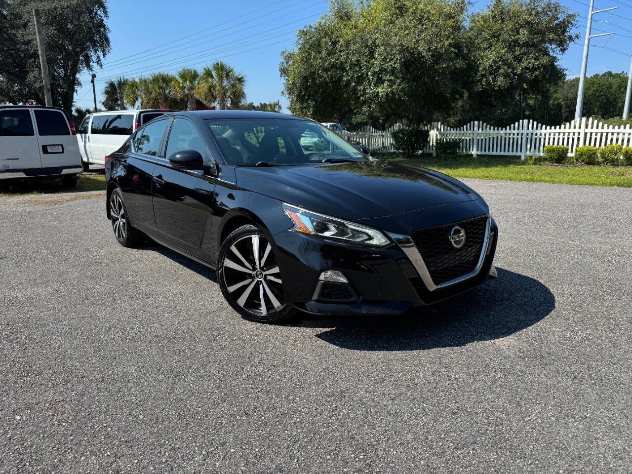 Used 2019 Nissan Altima 2.5 SR w/ SR Premium Package AWD/4WD image 8