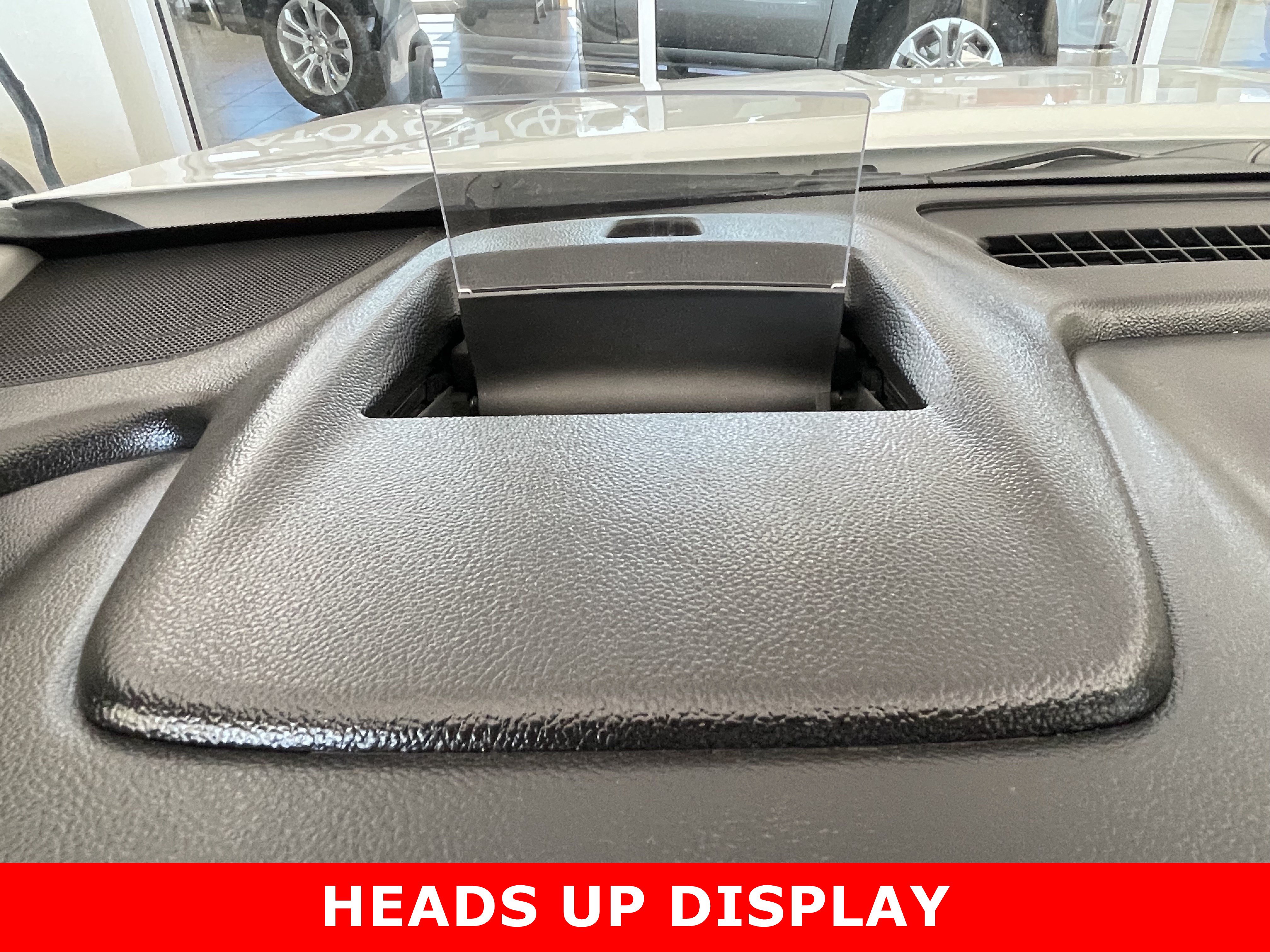 Certified 2024 GMC Terrain SLT w/ Tech Package FWD image 25