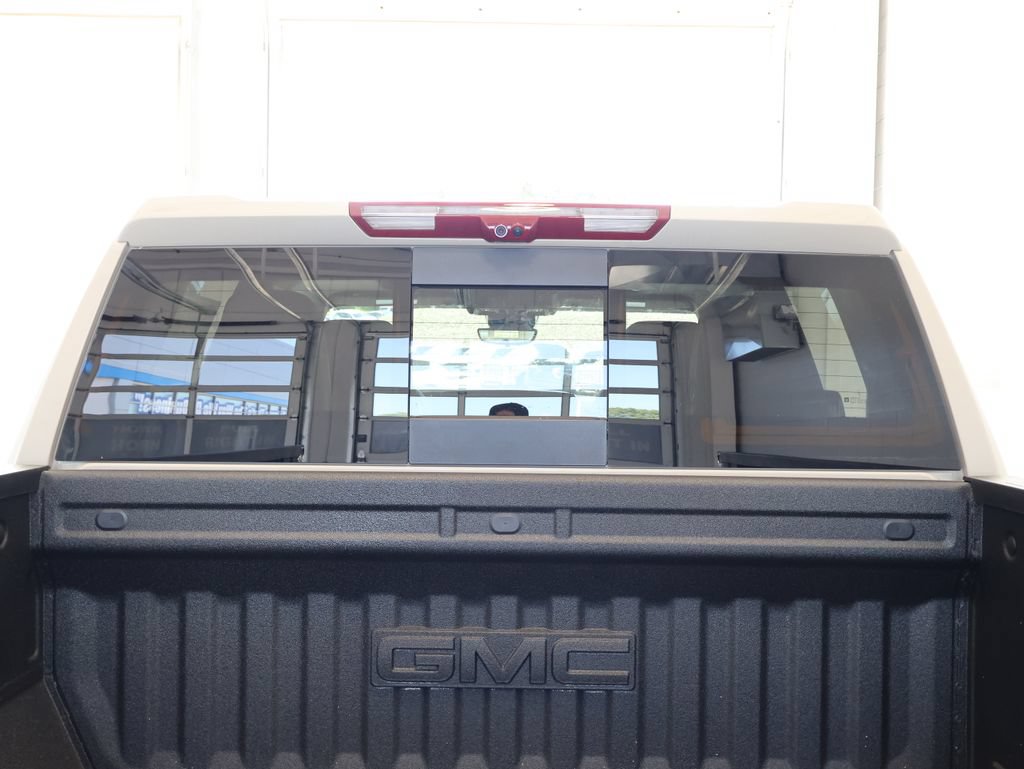 New 2026 GMC Sierra 1500 AT4 w/ Technology Package AWD/4WD image 39