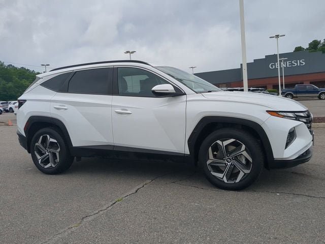 Used 2022 Hyundai Tucson SEL w/ Convenience Package AWD/4WD image 3