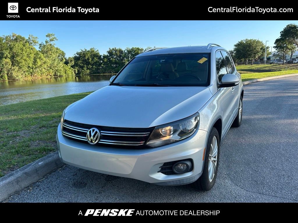 Used 2012 Volkswagen Tiguan SE FWD image 1