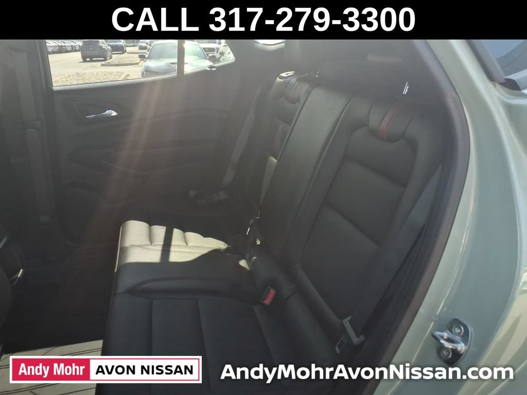 Used 2024 Chevrolet Trax RS w/ Sunroof Package FWD image 27