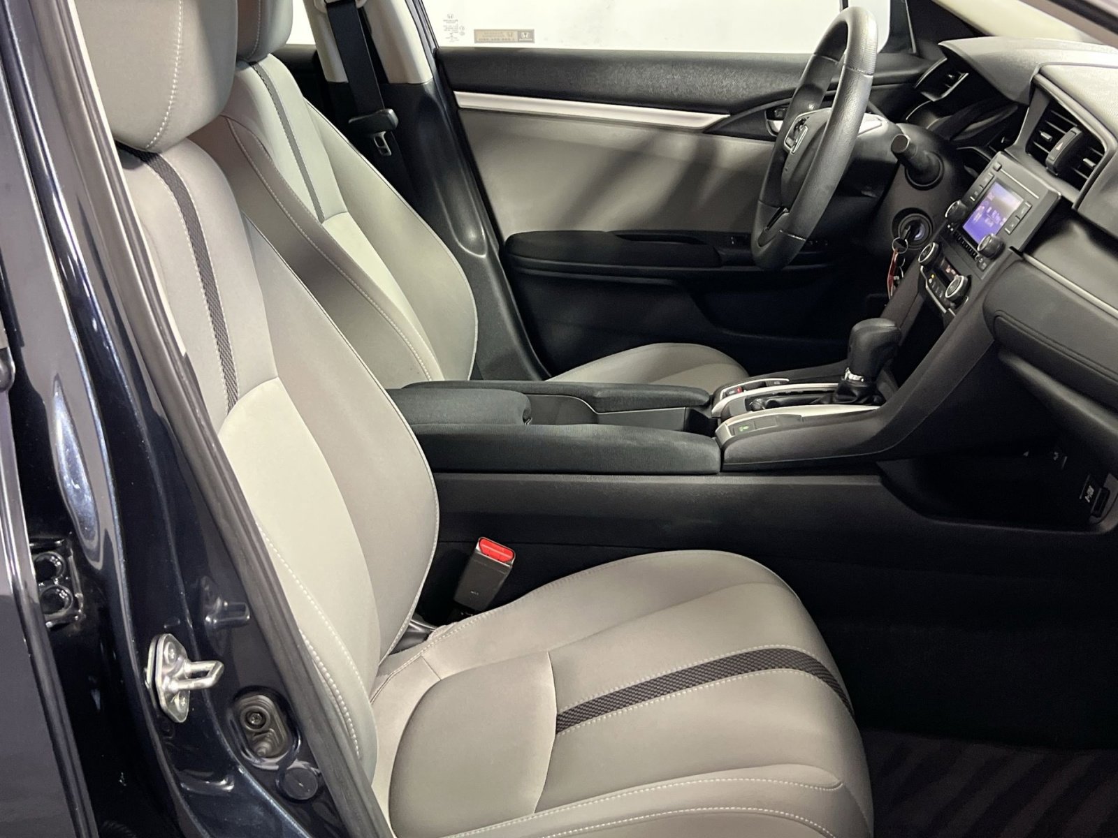 Used 2019 Honda Civic LX image 26