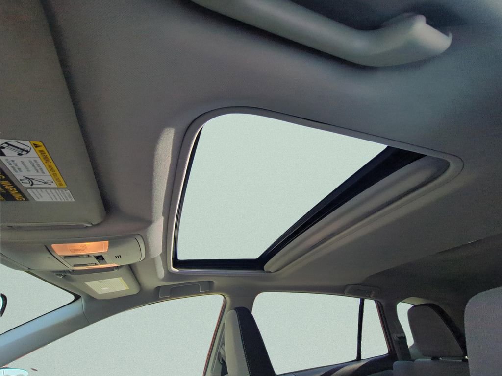 Used 2016 Toyota RAV4 XLE w/ Convenience Package image 19