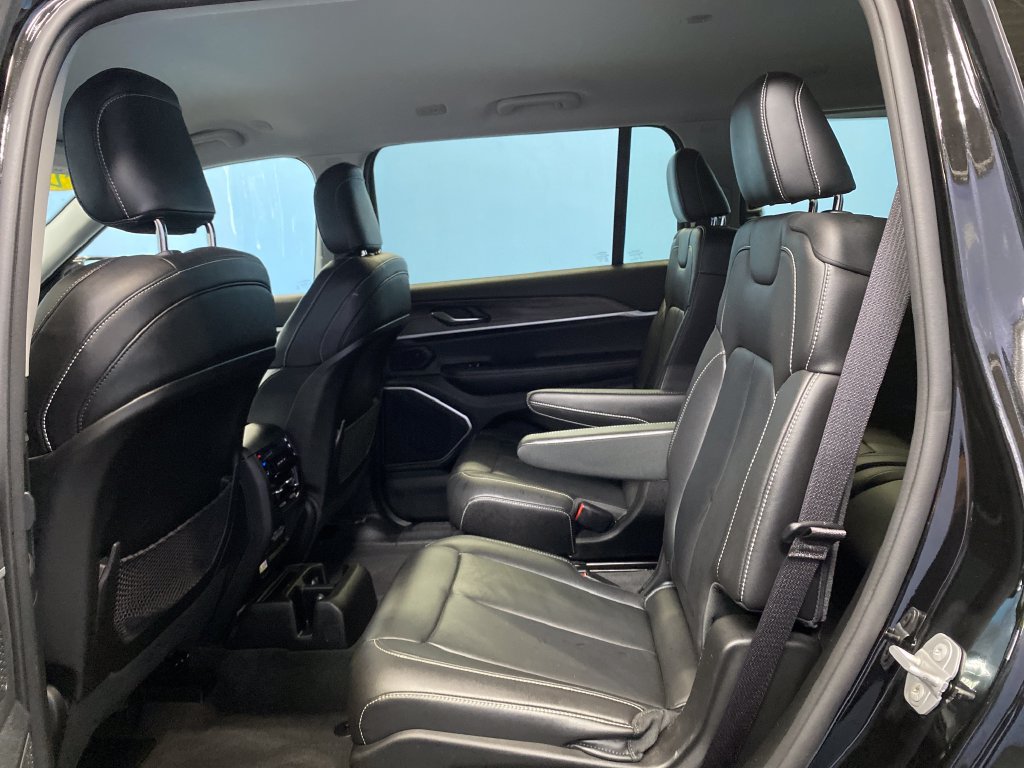 Certified 2021 Jeep Grand Cherokee L Limited AWD/4WD image 25