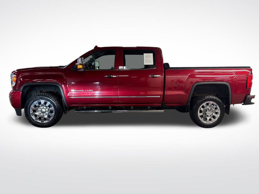 Used 2018 GMC Sierra 2500 Denali AWD/4WD image 2