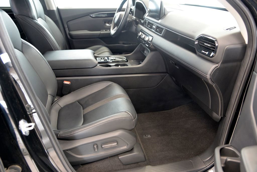 Used 2023 Honda Pilot EX-L image 30