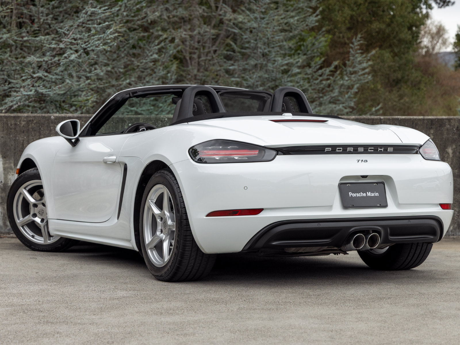 Certified 2017 Porsche 718 Boxster RWD image 3