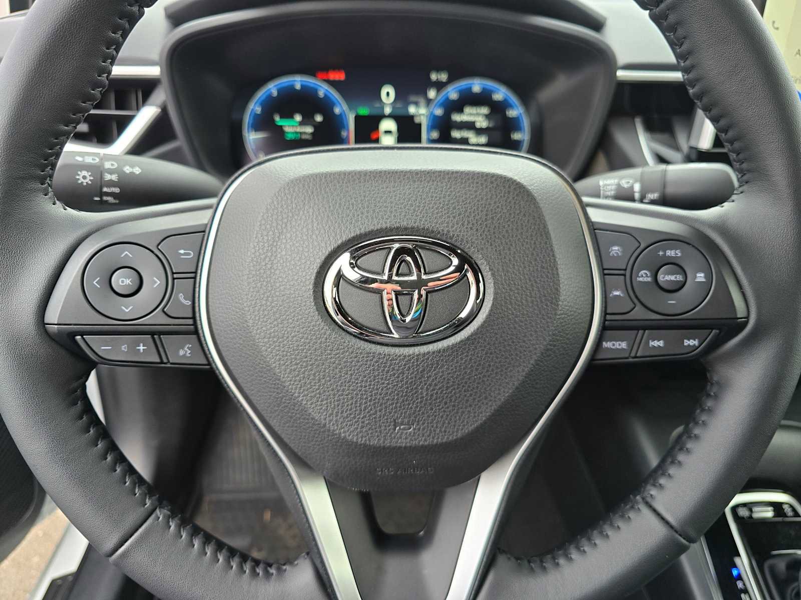 Certified 2026 Toyota Corolla SE w/ SE Package image 25