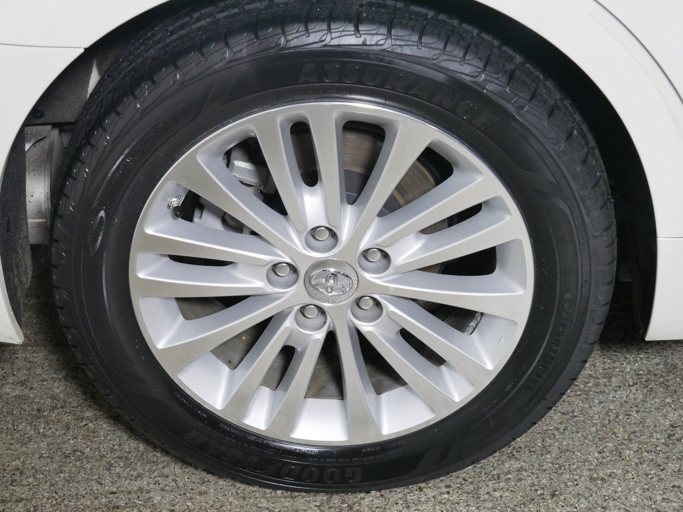 Used 2015 Toyota Avalon XLE Touring FWD image 15