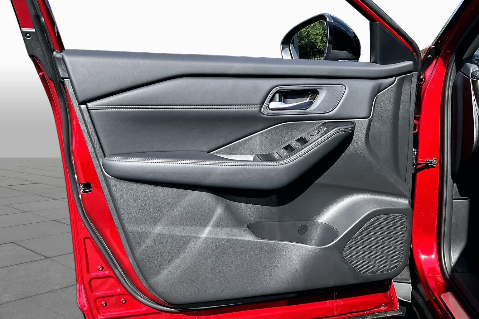 New 2026 Nissan Rogue Dark Armor FWD image 10