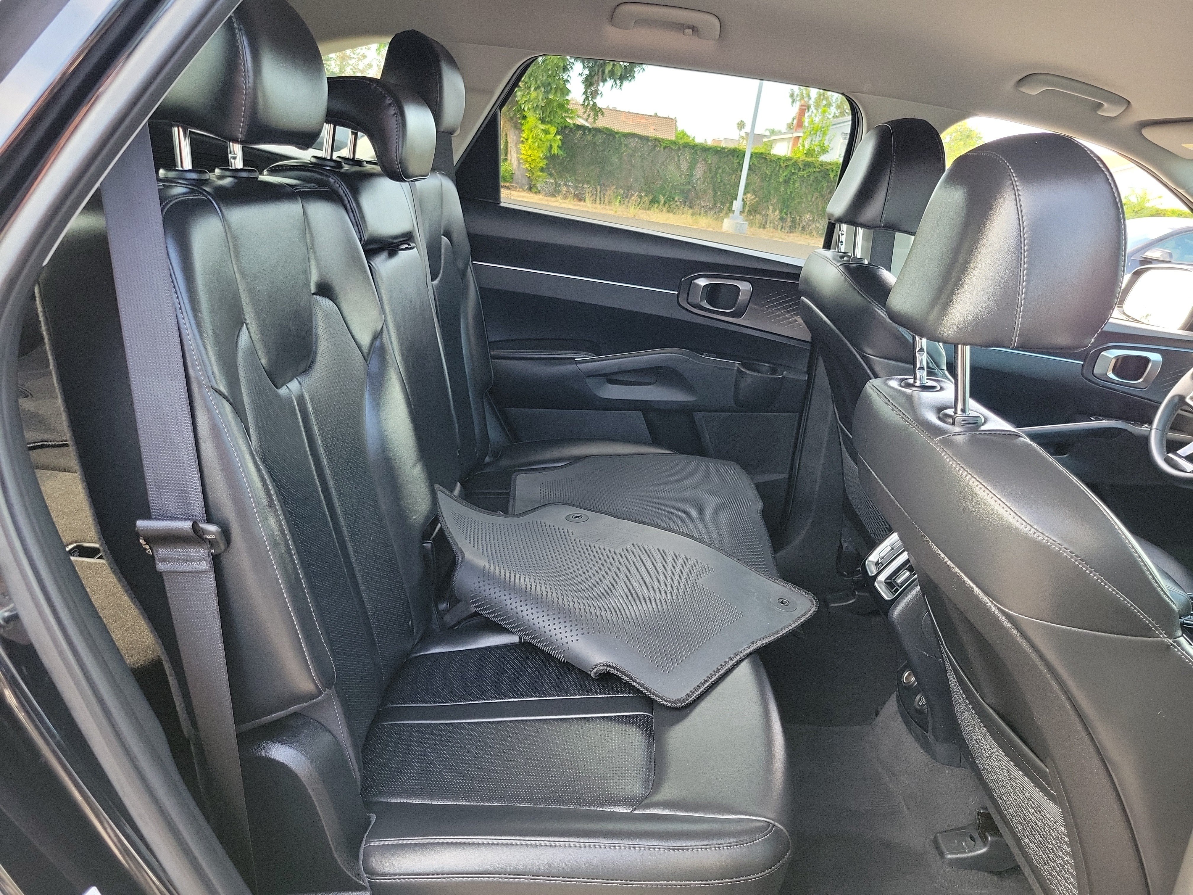 Used 2023 Kia Sorento S FWD image 22