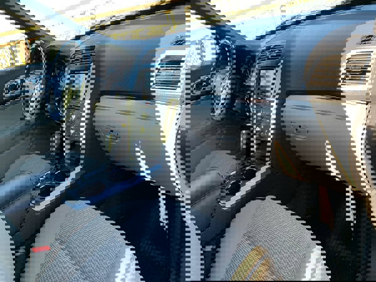 Used 2014 Ford Explorer XLT w/ Equipment Group 201A image 31