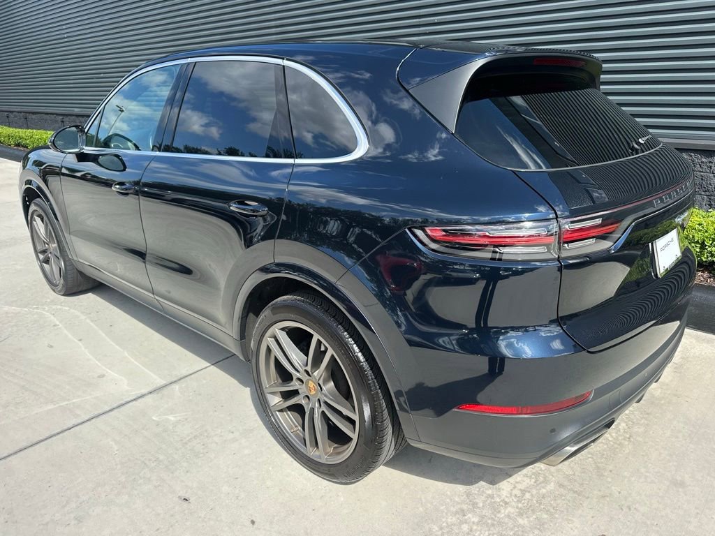 Certified 2023 Porsche Cayenne AWD/4WD image 3