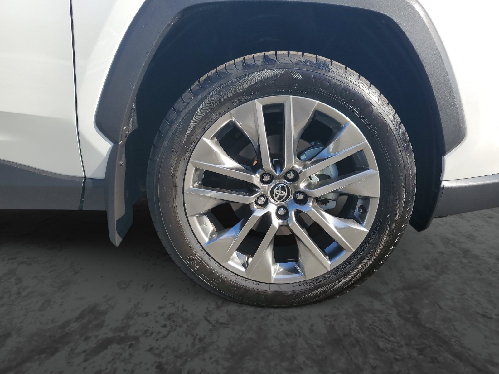Used 2025 Toyota RAV4 XLE Premium w/ Weather Package FWD image 6