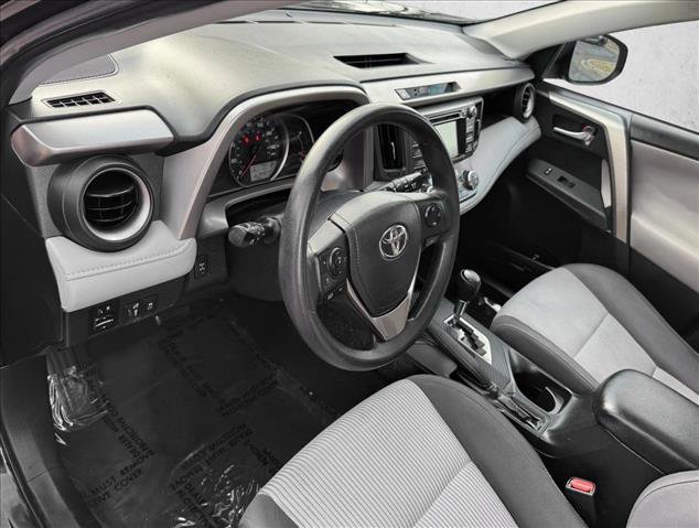 Used 2014 Toyota RAV4 XLE AWD/4WD image 11