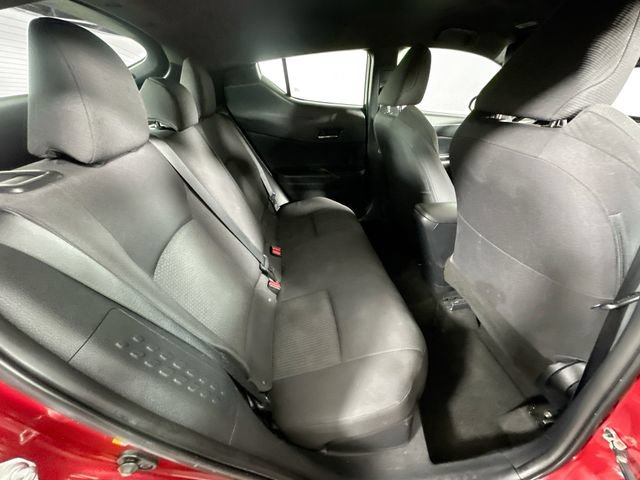 Used 2018 Toyota C-HR XLE FWD image 23