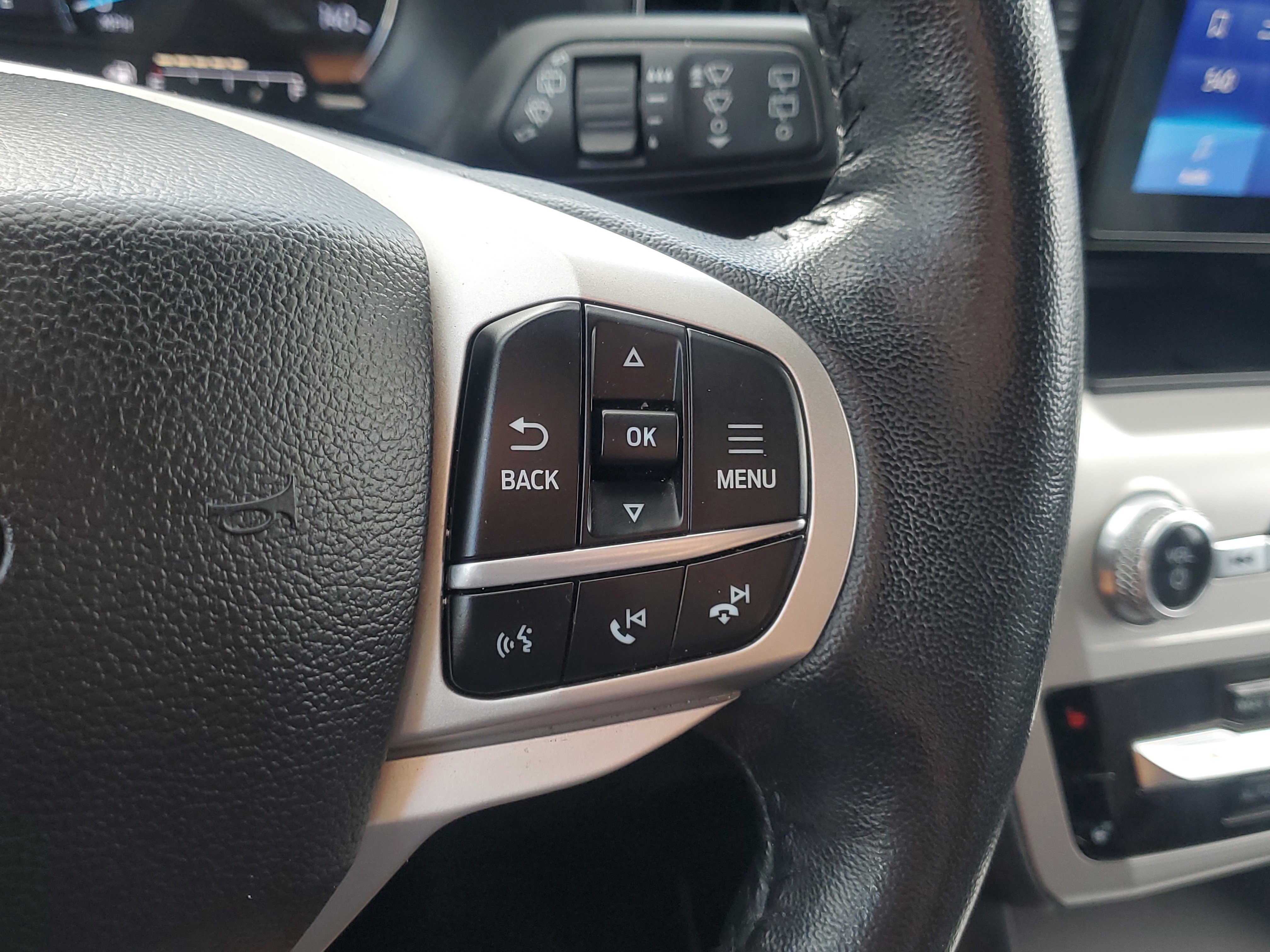 Used 2022 Ford Explorer XLT w/ Equipment Group 202A image 26