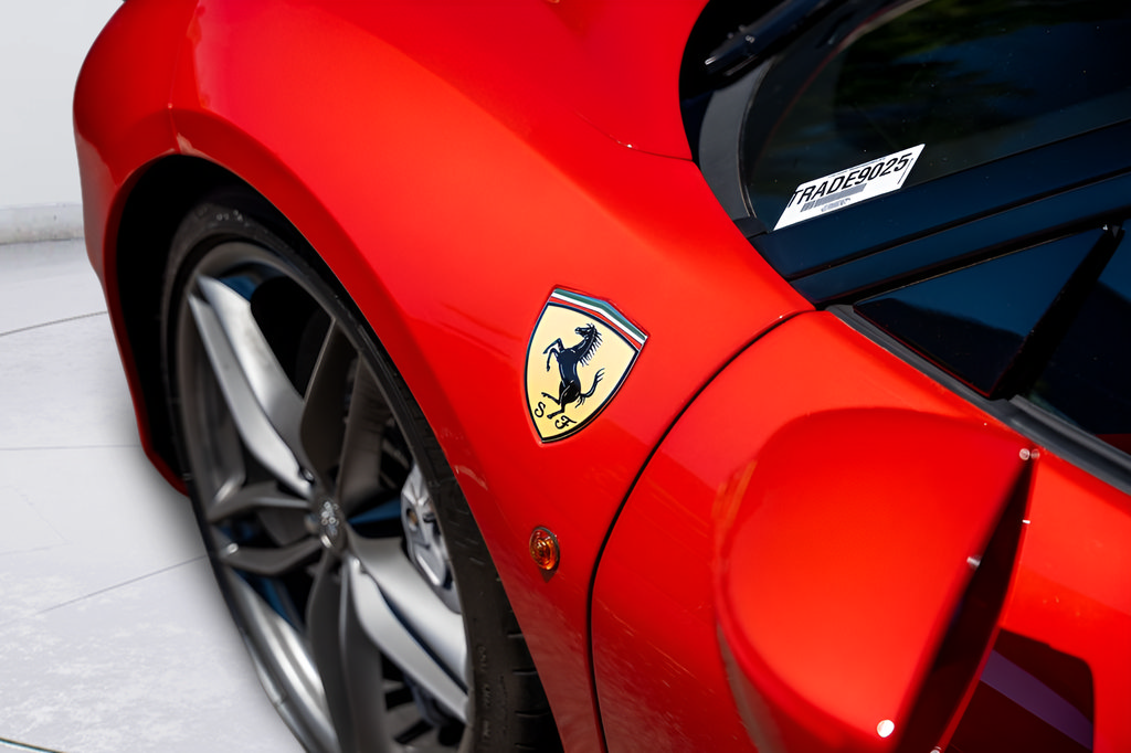 Used 2017 Ferrari 488 GTB RWD image 21