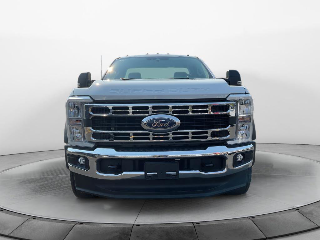 New 2026 Ford F550 4x4 Regular Cab Super Duty image 8