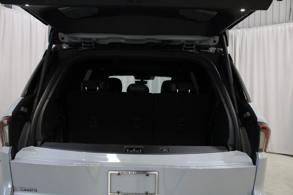 New 2027 Lincoln Navigator Reserve w/ Jet Appearance Package AWD/4WD image 29