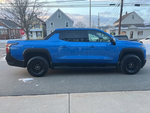 Used 2026 Chevrolet Silverado EV LT AWD/4WD image 7