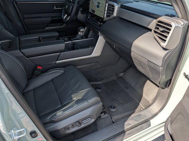 Used 2026 Toyota Tundra Limited AWD/4WD image 12