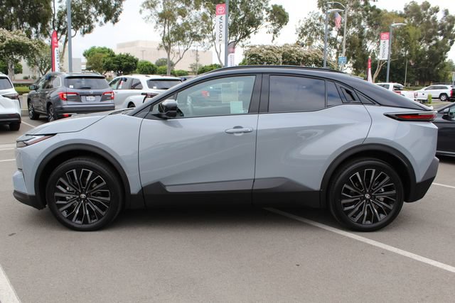 Certified 2026 Toyota C-HR AWD/4WD image 7