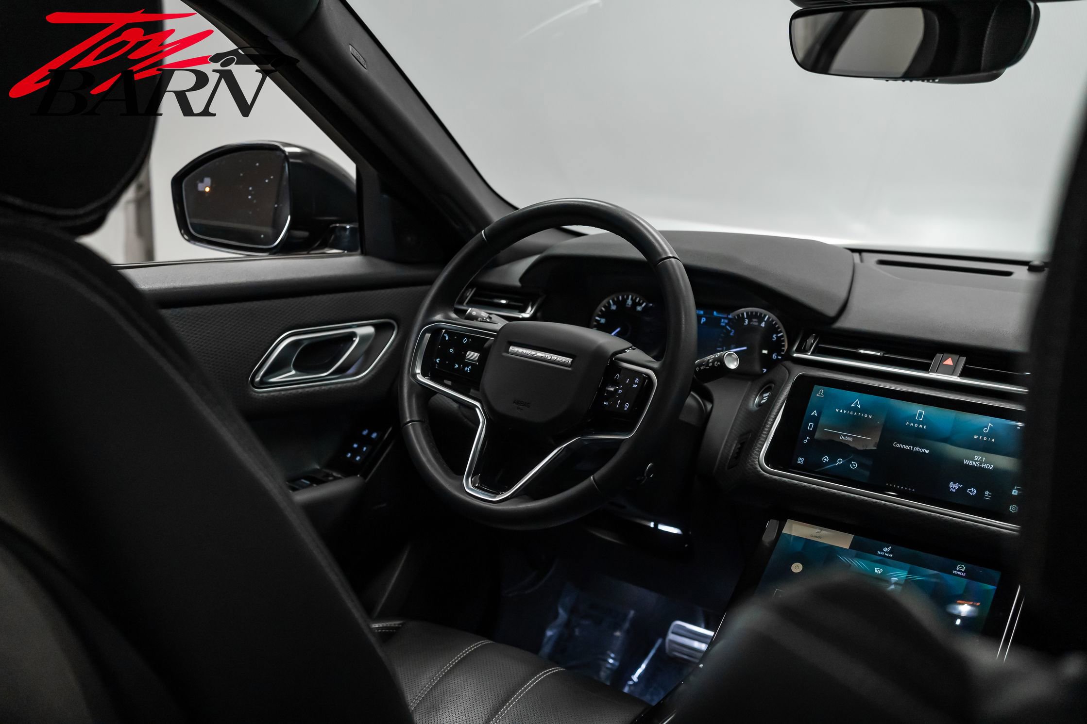 Used 2023 Land Rover Range Rover Velar R-Dynamic S image 51