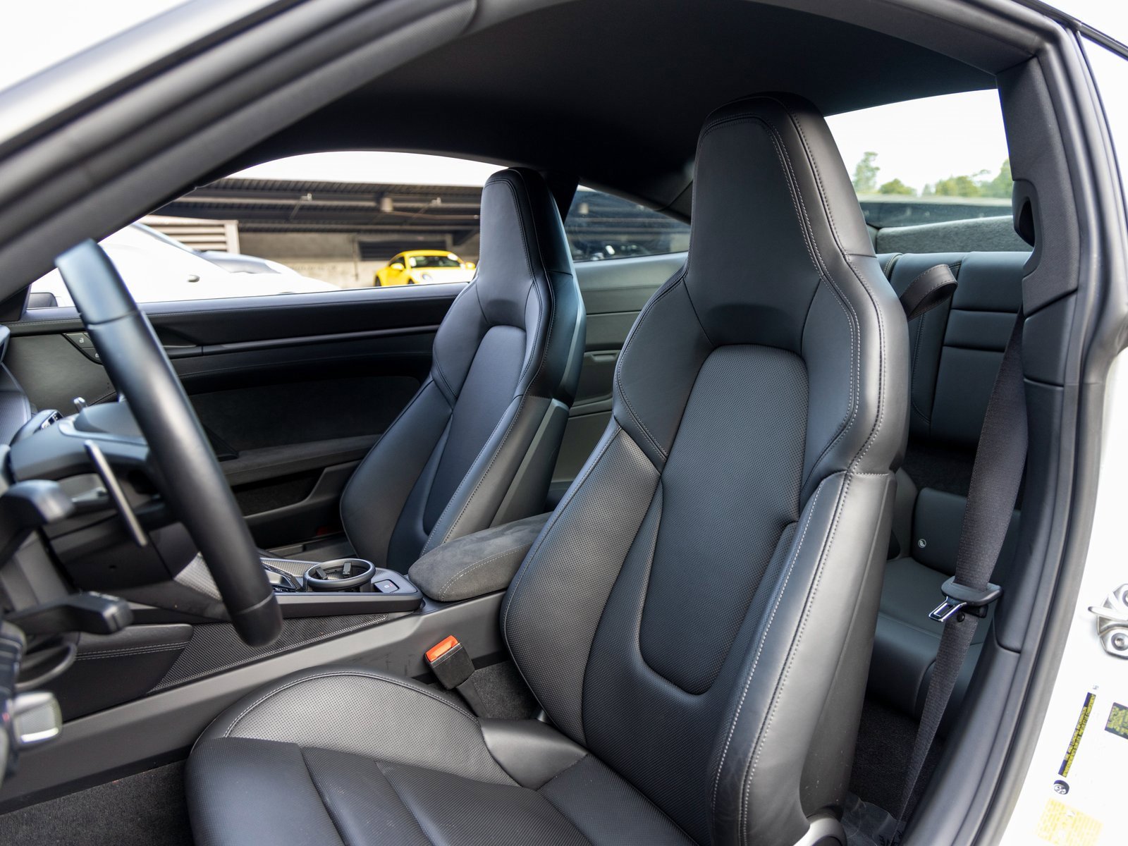 Used 2024 Porsche 911 Carrera GTS image 5