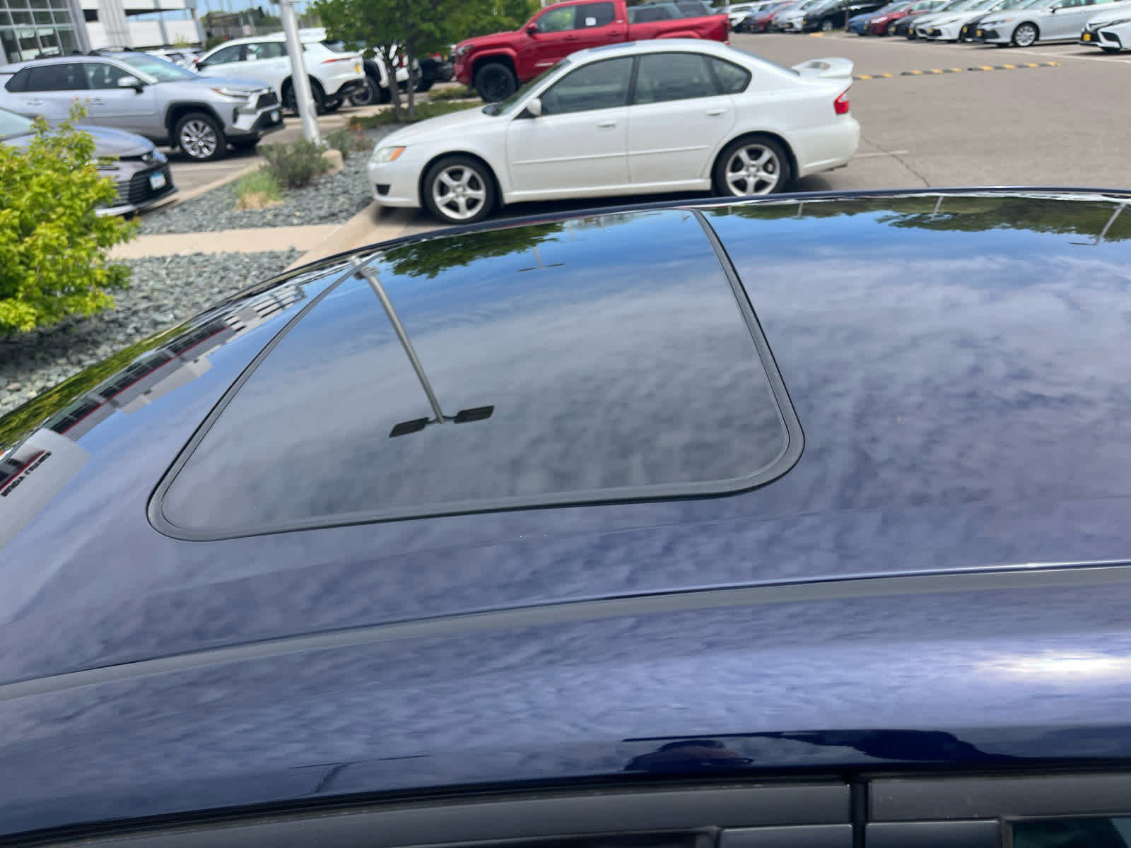 Used 2023 Toyota Corolla SE w/ SE Premium Package FWD image 9