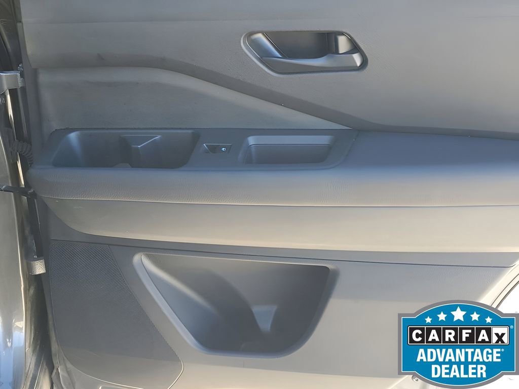 Used 2025 Nissan Pathfinder SV image 45