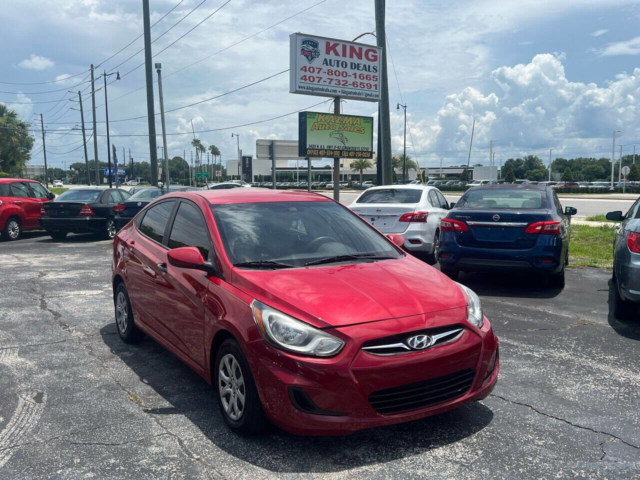Used 2013 Hyundai Accent GLS image 2