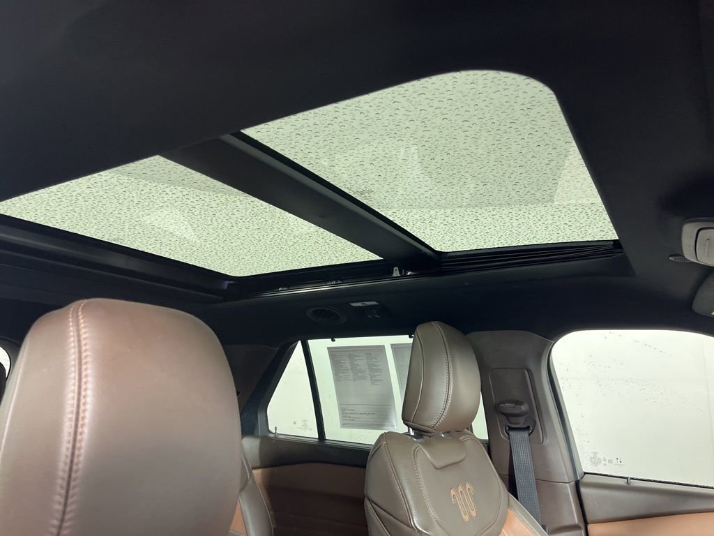 Used 2022 Ford Explorer King Ranch w/ Technology Package image 6