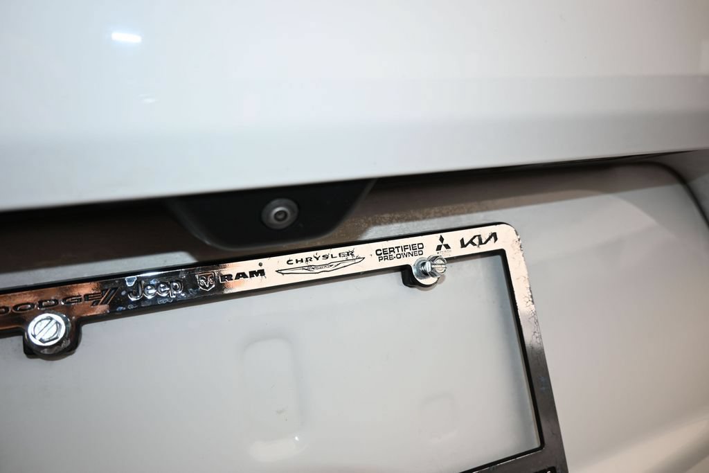 Used 2023 Jeep Grand Cherokee L Limited AWD/4WD image 41