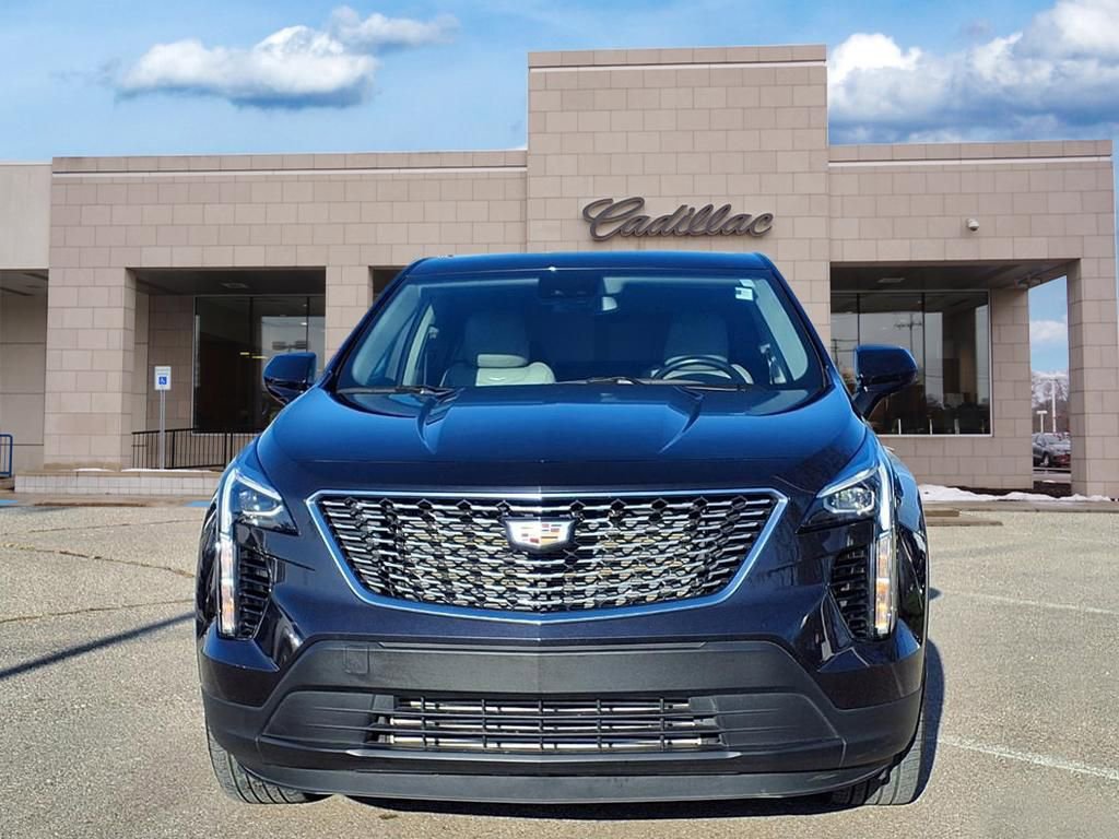 Certified 2023 Cadillac XT4 Luxury w/ Cold Weather Package image 2