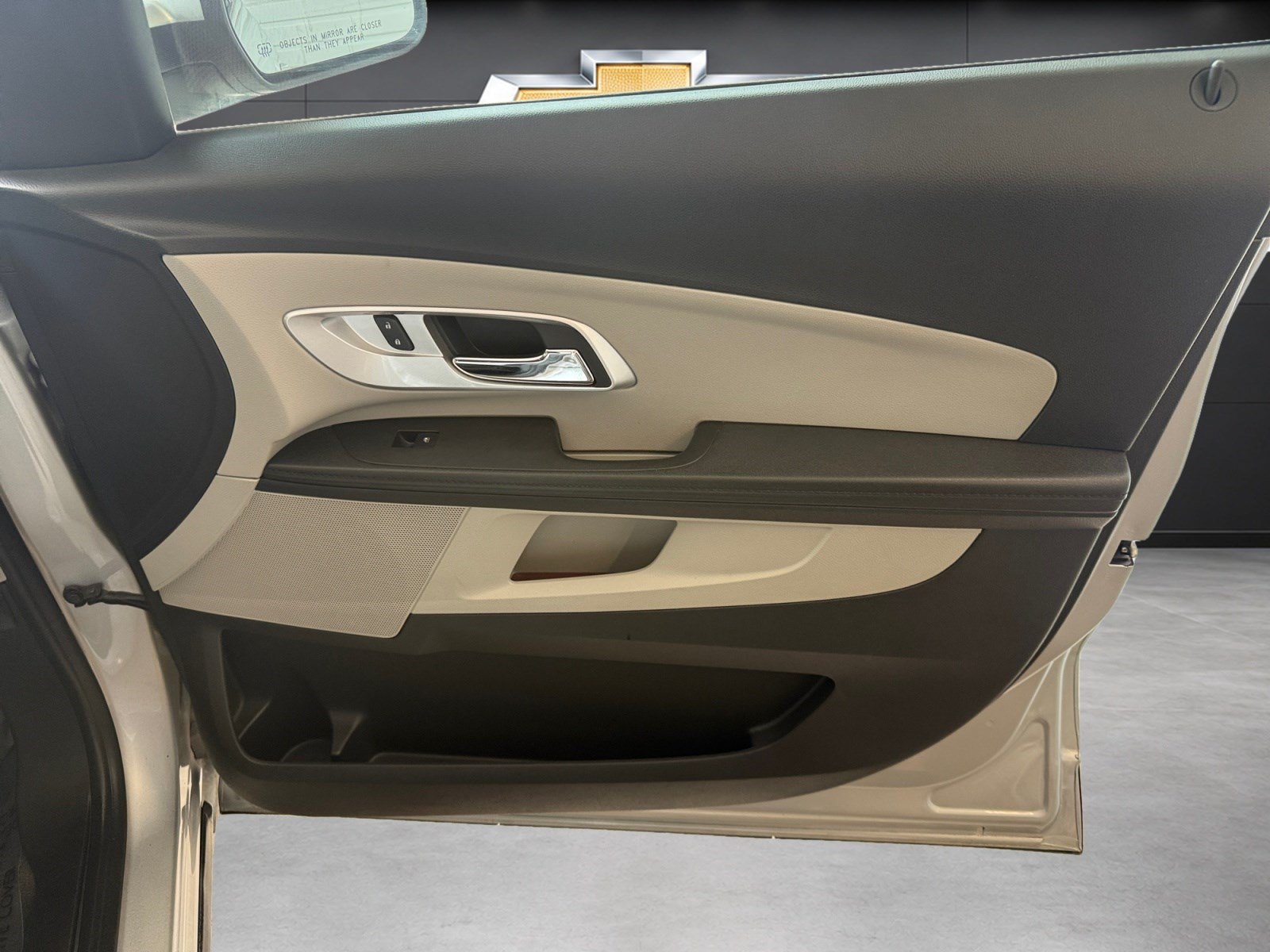 Used 2017 Chevrolet Equinox LT w/ Convenience Package FWD image 14