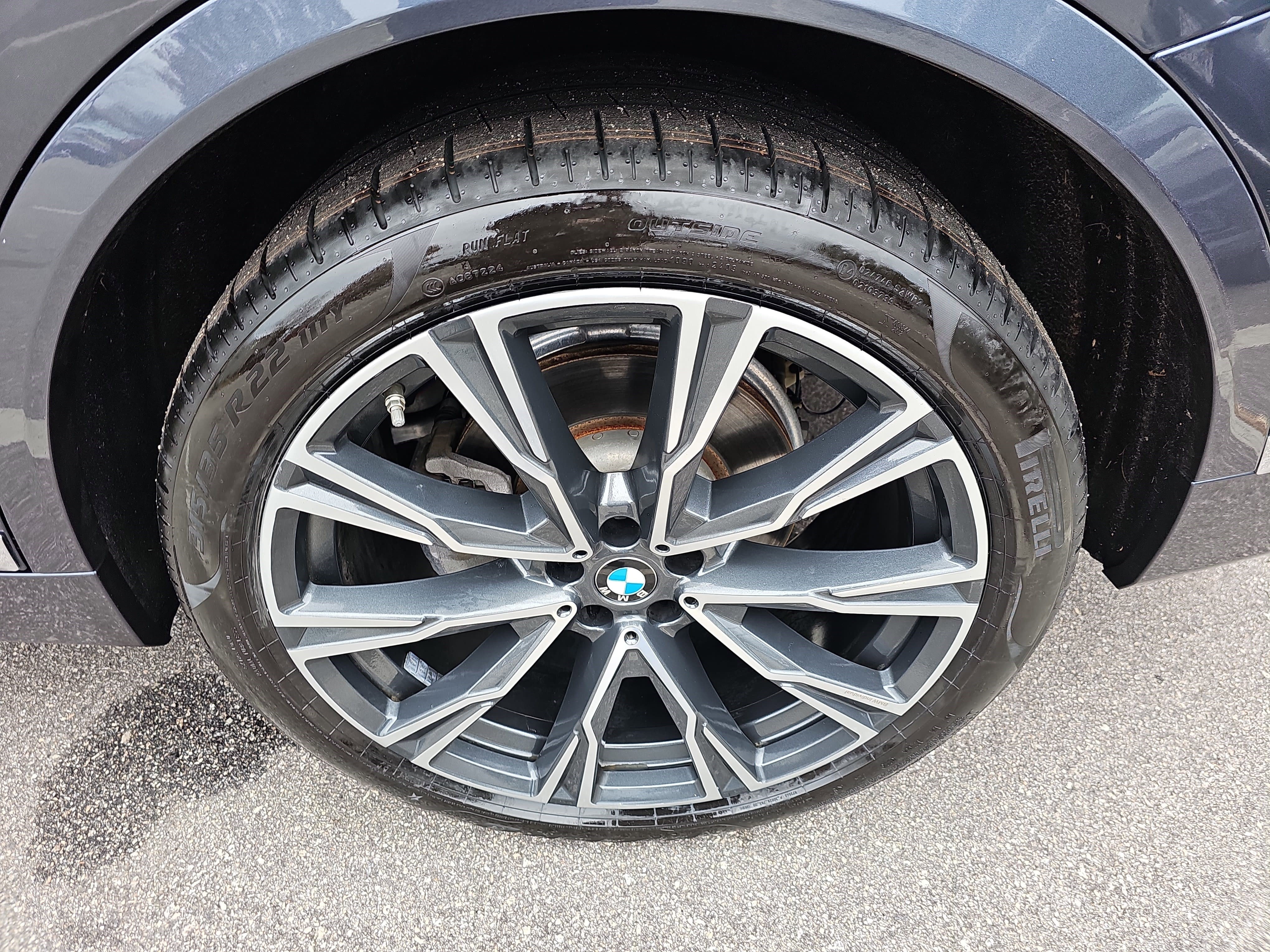 Used 2020 BMW X7 xDrive40i w/ Cold Weather Package image 36