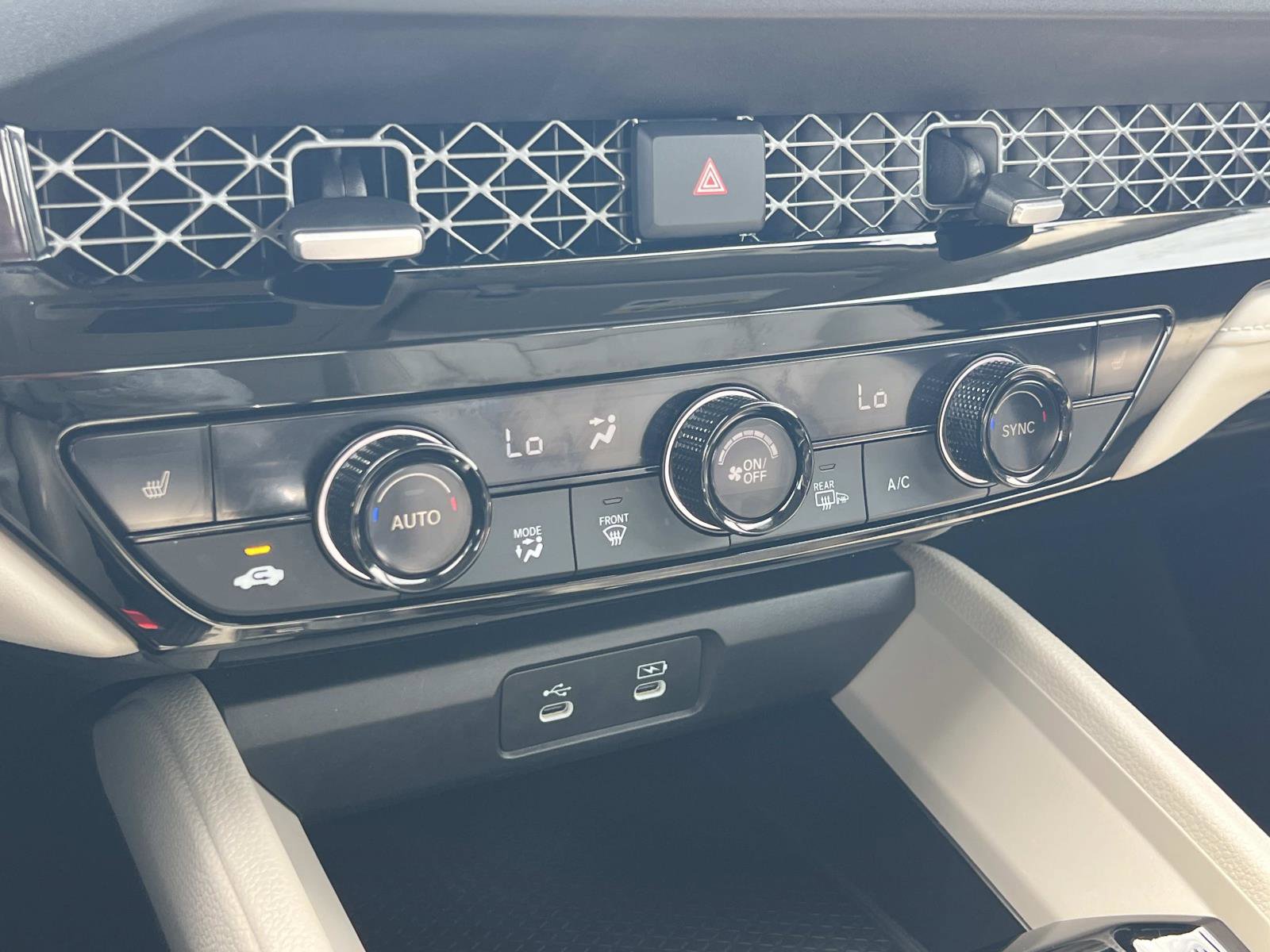 Certified 2024 Honda Accord EX-L image 15