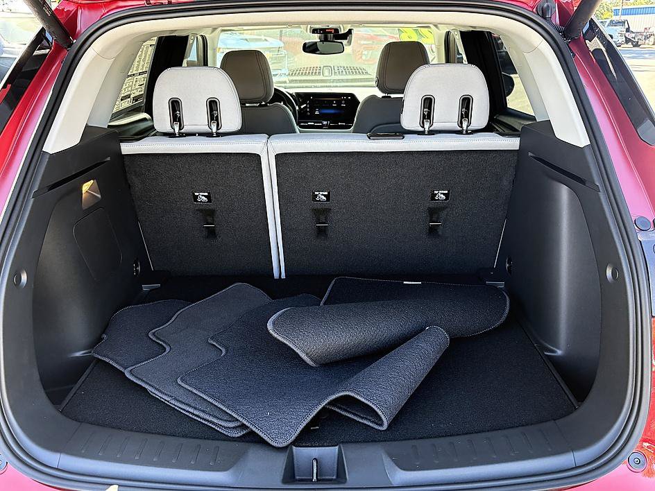 New 2026 Chevrolet TrailBlazer LT w/ Convenience Package FWD image 11