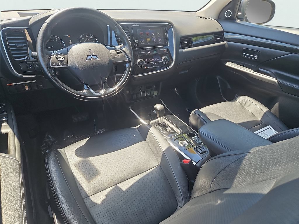 Used 2017 Mitsubishi Outlander SEL AWD/4WD image 11
